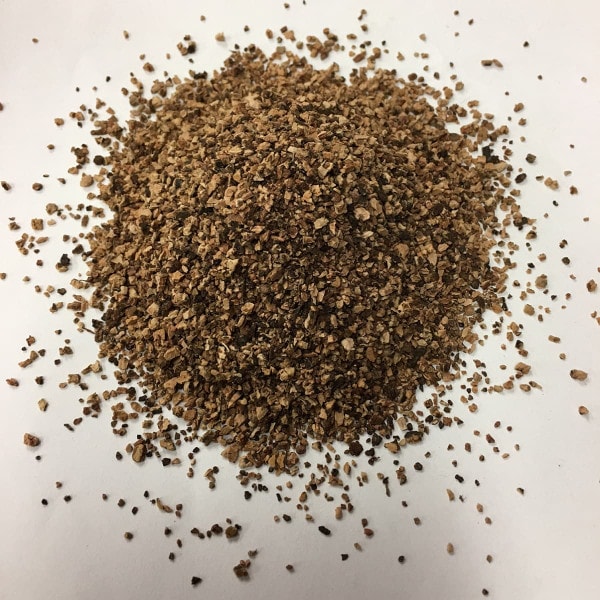 Light cork grain in 1mm - 2mm grain
